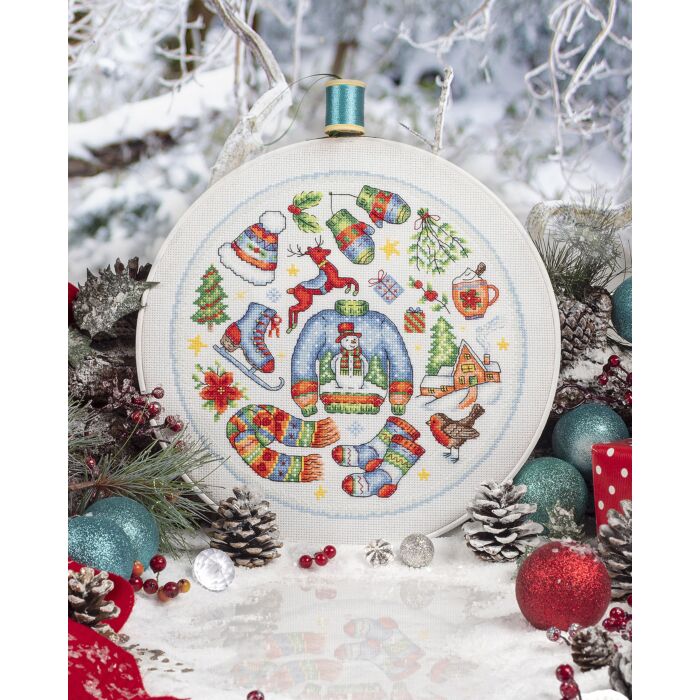 Cross Stitcher Project Pack - issue 390 - Magic of Chirstmas - With Hoop