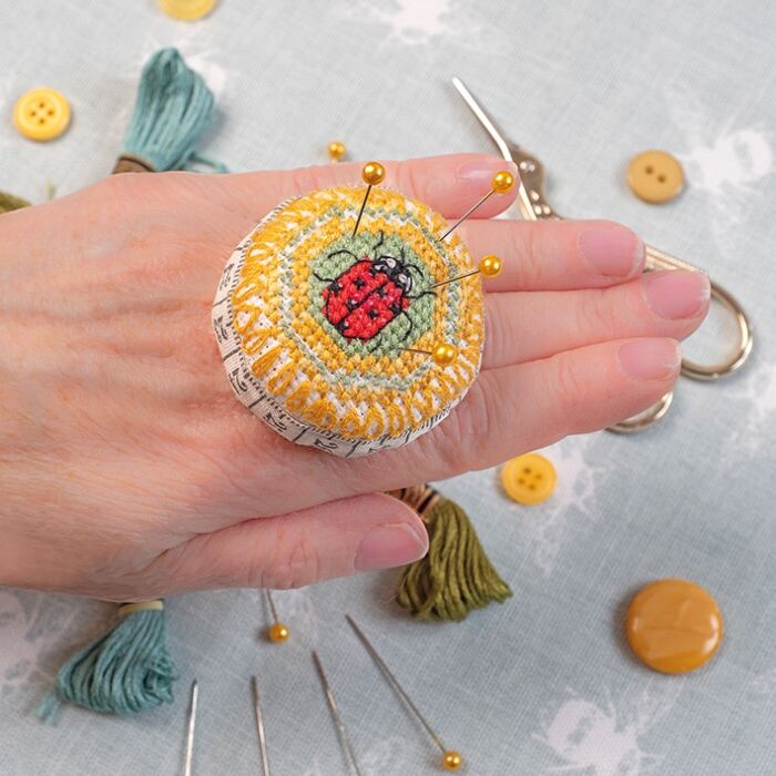 Cross Stitcher Magazine issue 421 May 2025