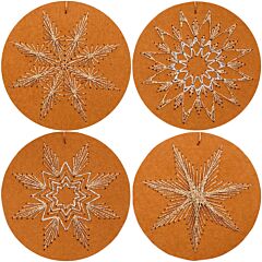 Rico Kraft Stitchable Bauble With Yarn