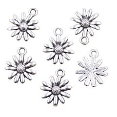 Daisy Charms - pack of 4