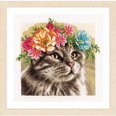 Lanarte Counted Cross Stitch Kit: Flower Crown: Maine Coon (Evenweave)
