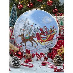 Cross Stitcher Project Pack - Santa's in Town XST377